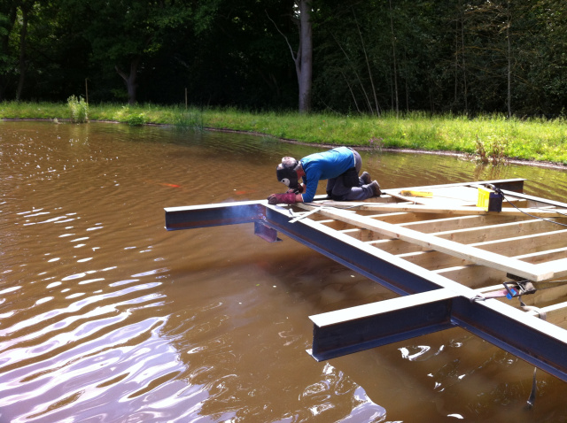 Building a suspended jetty on a private lake near London